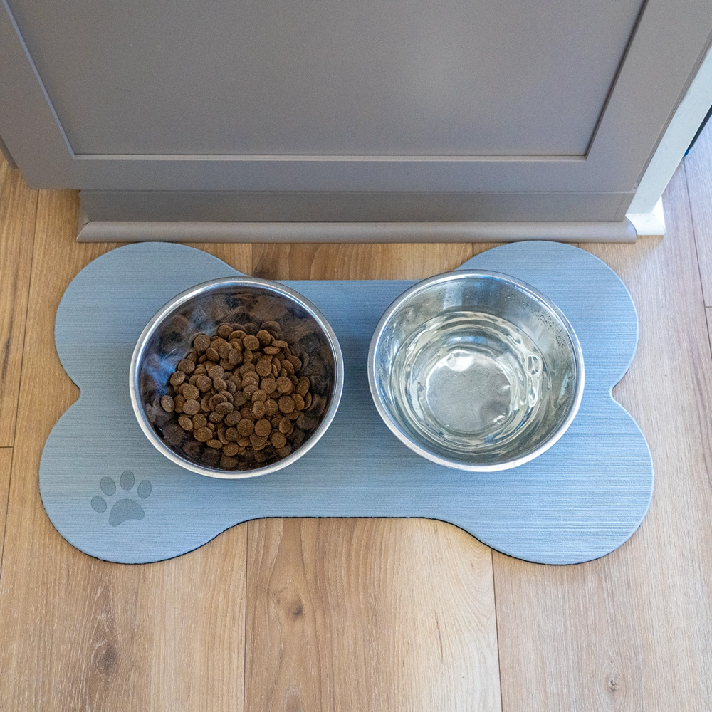 SeaDek Dog Bowl Mat - Storm Grey/Black - Medium - 12.5" x 24" 2